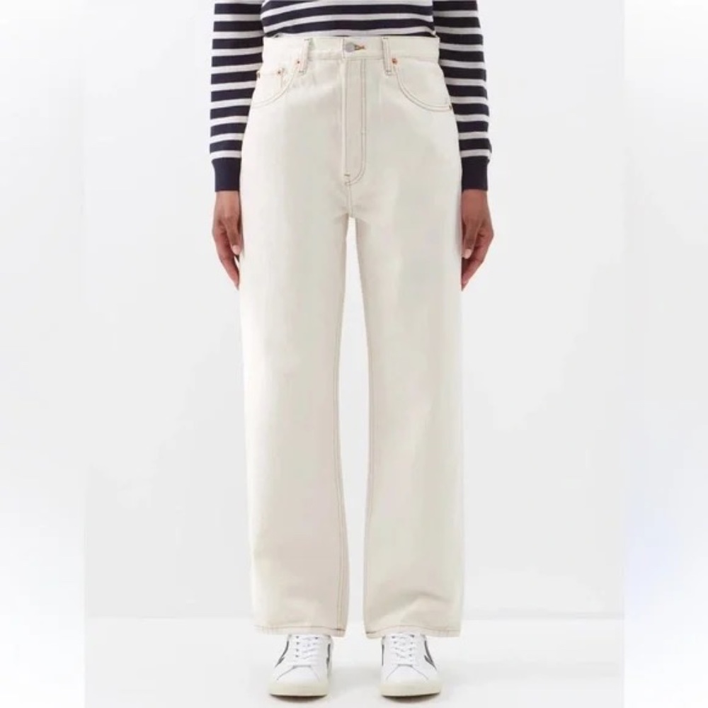 RE/DONE 90s style in our take of a WIDE LEG boyfriend jean Size 28